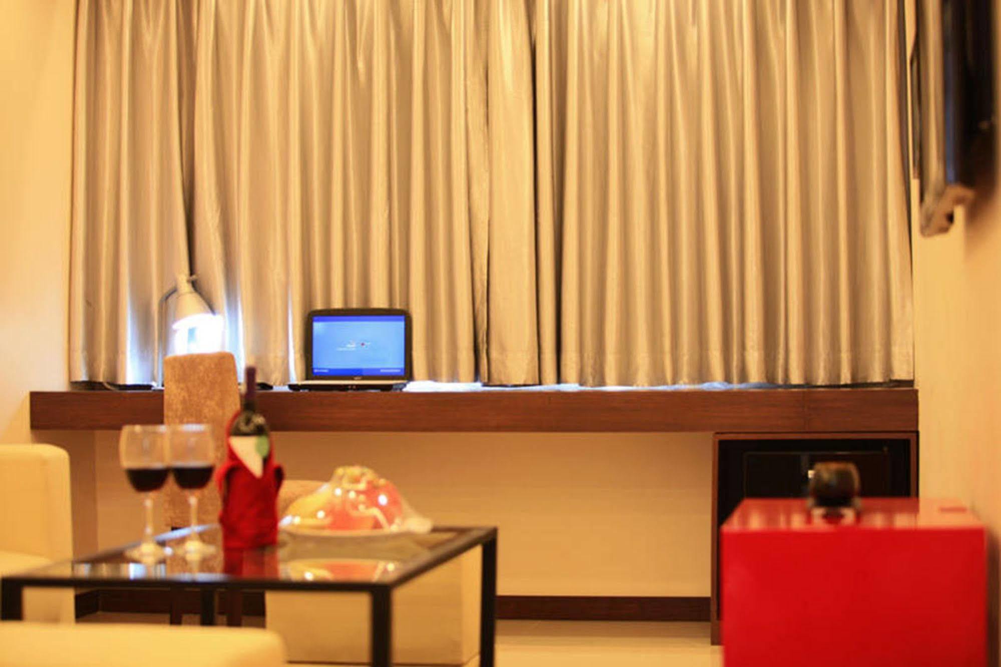 Hong Ha Hotel Hanoi Eksteriør billede